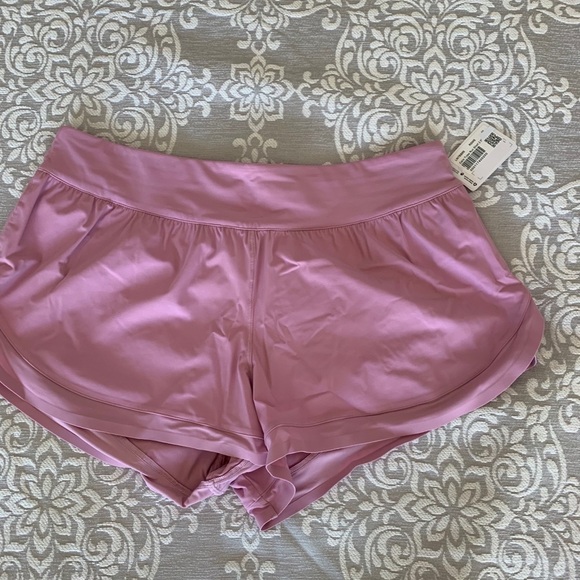 Lululemon Calm Tides Run Short - Picture 4 of 9